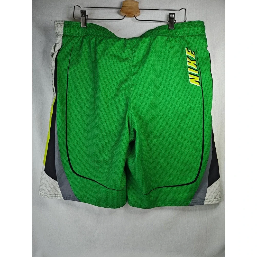 NIKE Swim Shorts Green Men Size Large Intact Lining Green‎ 10